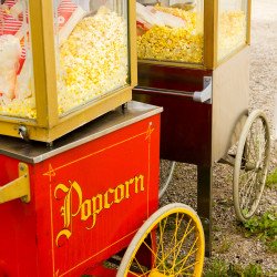 seg3 0000 IMG 3915 1619195605 Antique Popcorn Cart