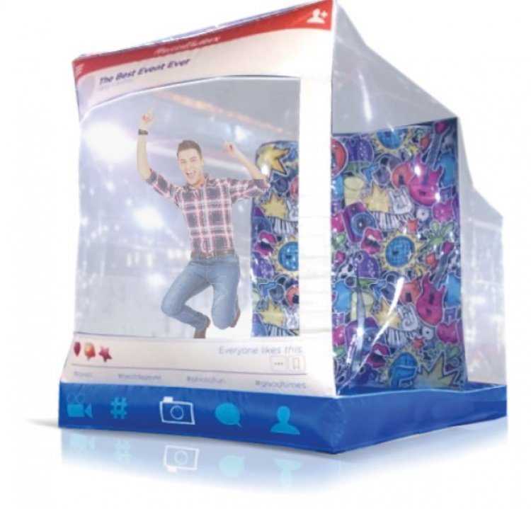 Inflatable Social Fun Box Photo Op