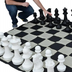 15 1703876637 Giant Chess
